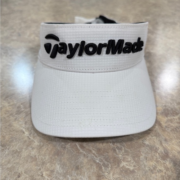 TaylorMade Black and White Golf Visor - Picture 1 of 4
